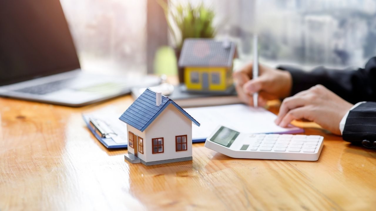 What Makes Gelt Financial's Program Different - Florida Land Loans for Zoned SFR Lots What Makes Gelt Financial's Program Different - Florida Land Loans for Zoned SFR Lots