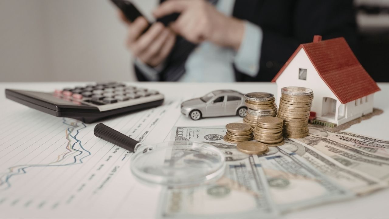 What Is a Hard Money Loan? What Is a Hard Money Loan?
