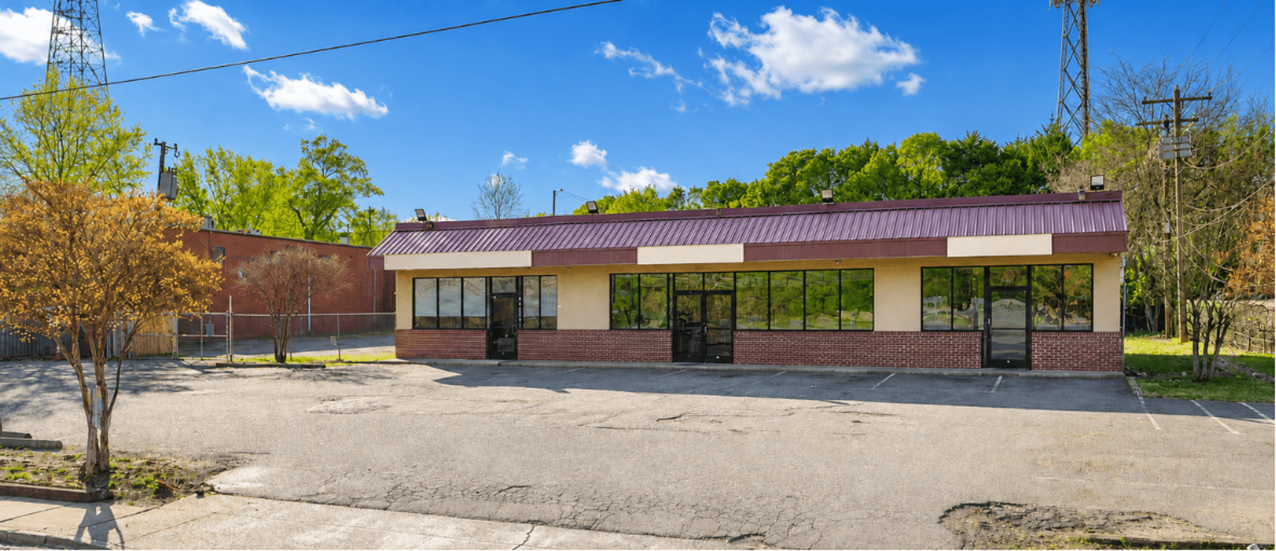 $247,000 Cash Out Refinance for Three-Unit Neighborhood Retail Strip in Charlotte, North Carolina
