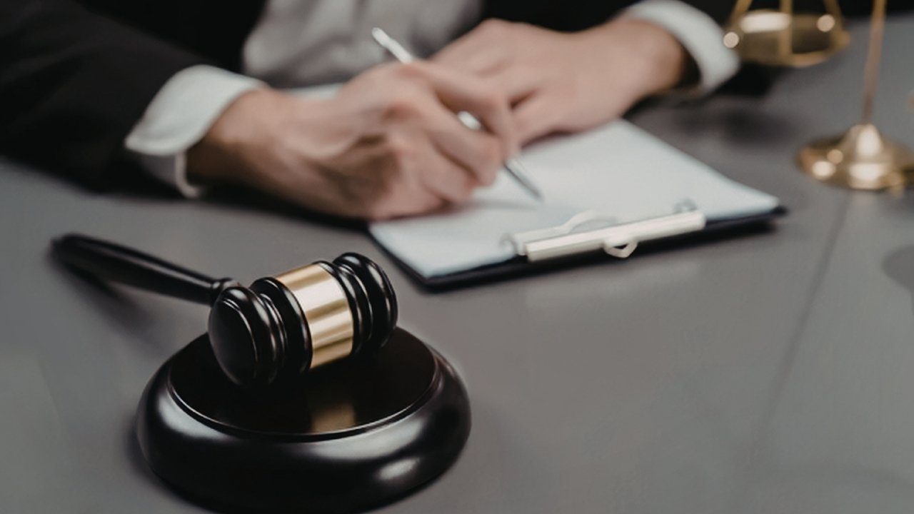Can a Foreclosure Bailout Loan Stop an Auction at the Last Minute? Can a Foreclosure Bailout Loan Stop an Auction at the Last Minute?