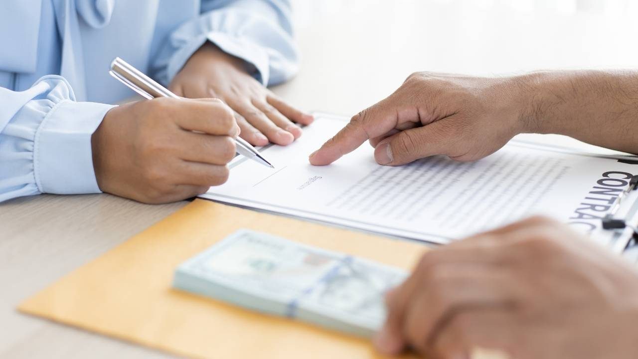 The Benefits of an Early Payoff The Benefits of an Early Payoff