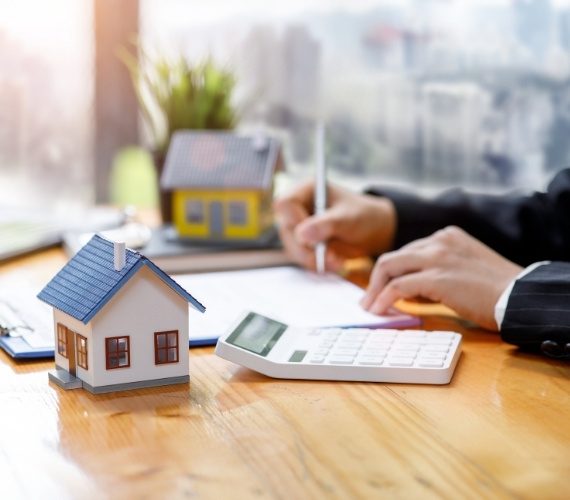 Who Qualifies for a Foreclosure Bailout Loan in Palm Bay?